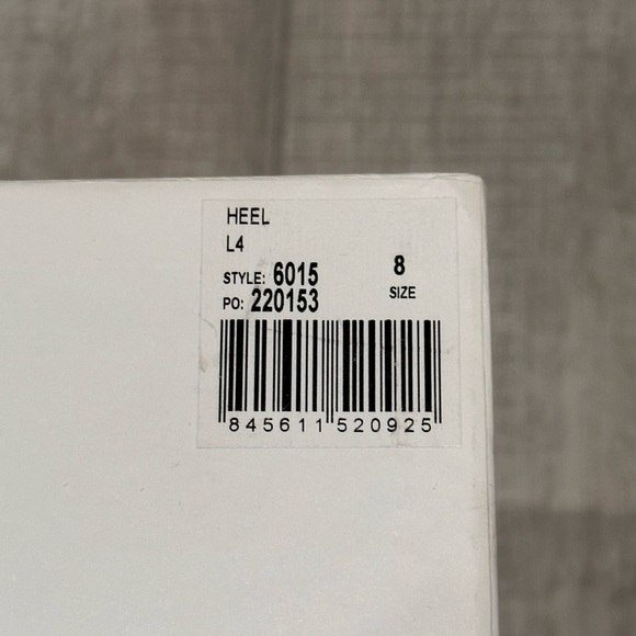 Cabi women’s cheetah print heels size 8 - Picture 5 of 5